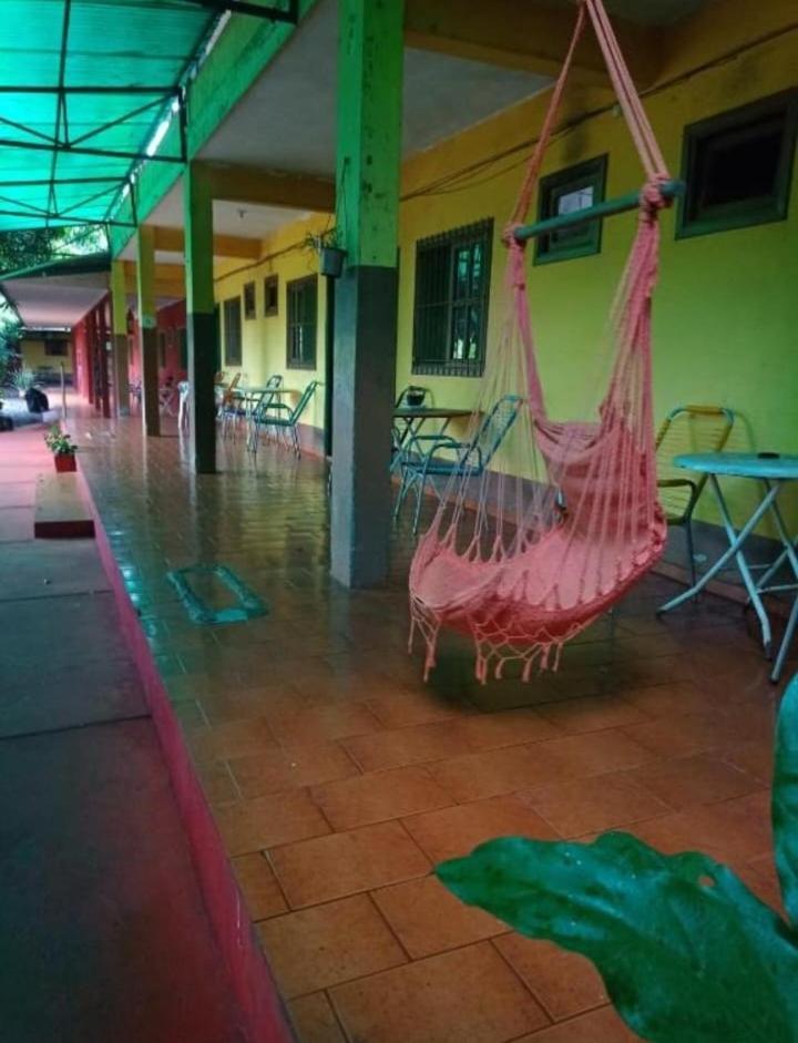 Hotel Y Residencial Amigos Puerto Iguazú Extérieur photo